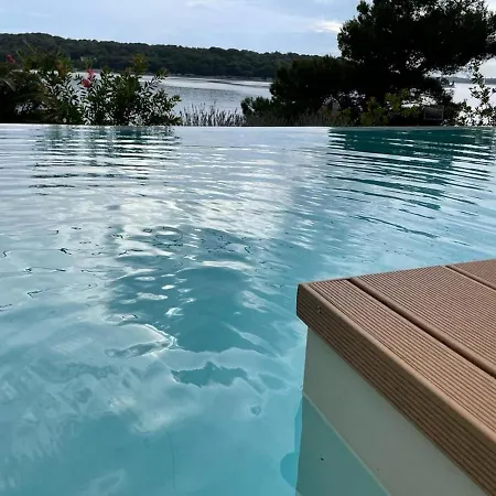 Apartment Sea Superior